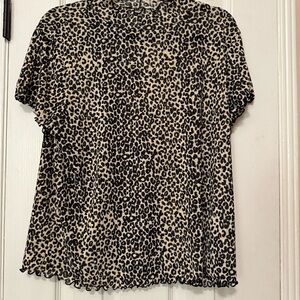 Nine West Black and Cream Short Sleeve Blouse with ruffled mock neck